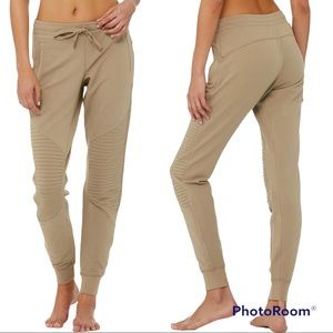 🌈SOLD🌈Alo Moto sweatpants Gravel XS